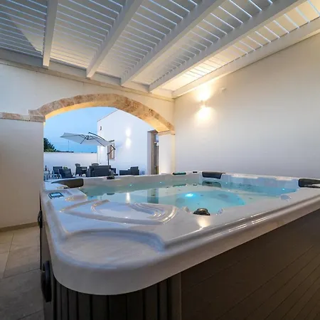 Aurosa Vacanze Bed & Breakfast *