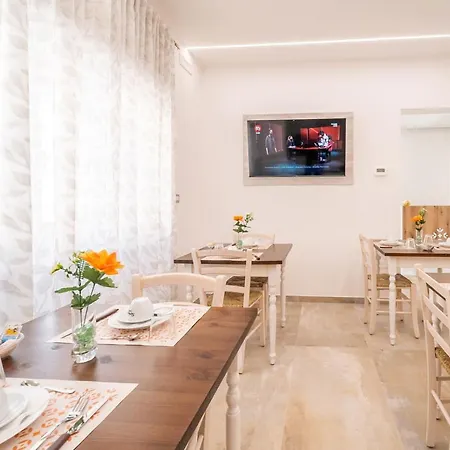 Aurosa Vacanze Bed & Breakfast