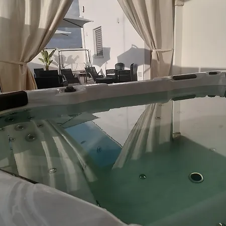 Alojamento de Acomodação e Pequeno-almoço Aurosa Vacanze 4*